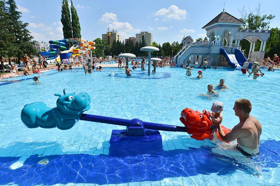 אגר Belvarosi Apartman מראה חיצוני תמונה